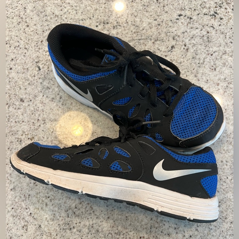 Nike Shoes Boy Size 2.5